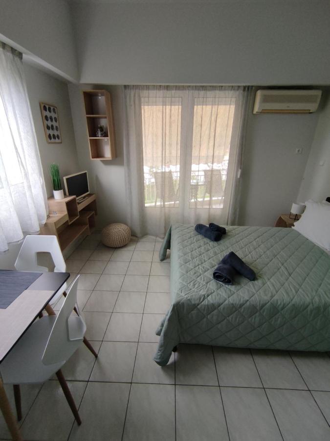 D&D Studio Apartment Pyrgos  Exterior photo